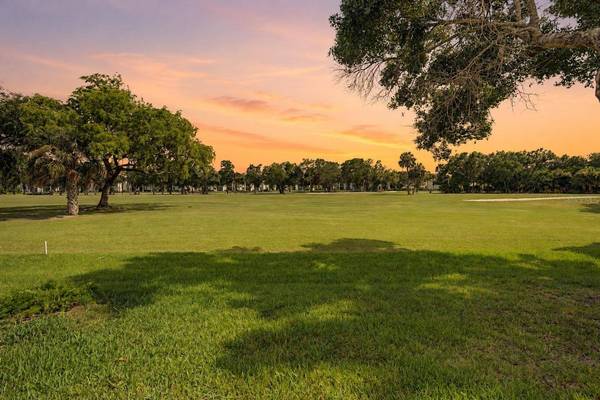 450 CYPRESS CREEK CIR, Oldsmar, FL 34677