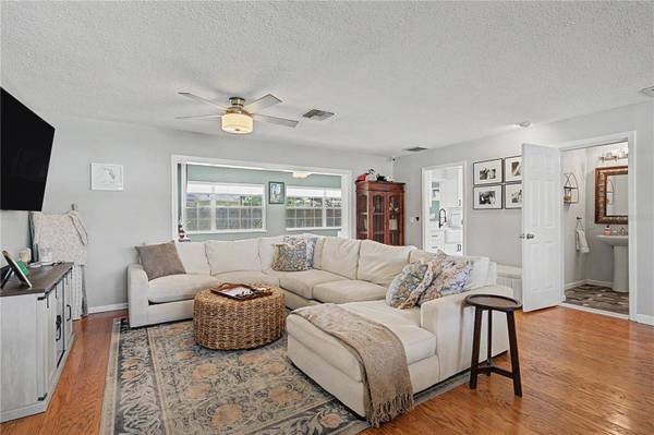 1223 S SAN REMO AVE, Clearwater, FL 33756