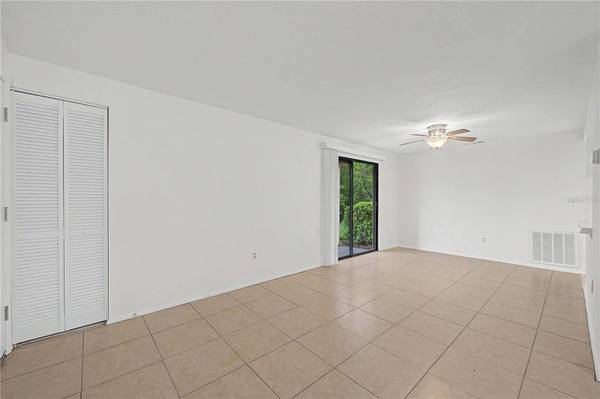 123 LOBLOLLY CT #A, Oldsmar, FL 34677