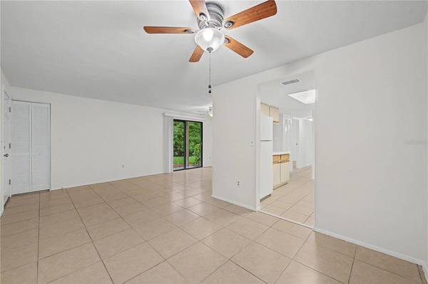 123 LOBLOLLY CT #A, Oldsmar, FL 34677
