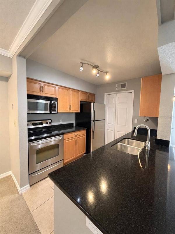 3261 HAVILAND CT #104, Palm Harbor, FL 34684
