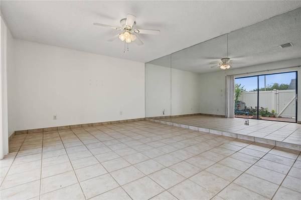 8119 OAK TRACE WAY #C, Tampa, FL 33634