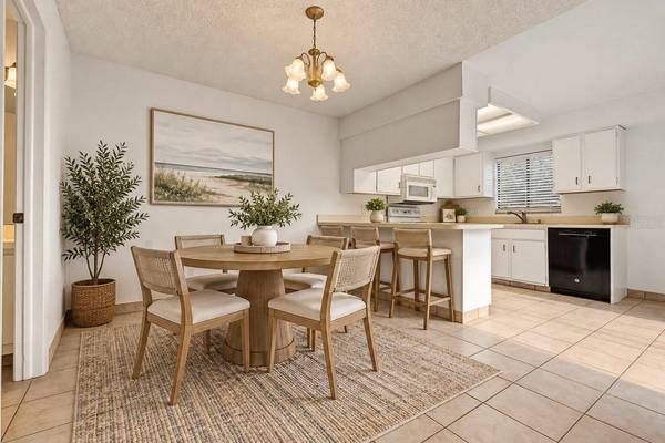 8119 OAK TRACE WAY #C, Tampa, FL 33634