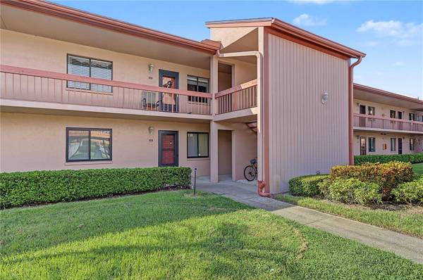 110 LAKESIDE CT #110