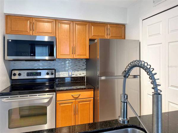 3305 HAVILAND CT #101, Palm Harbor, FL 34684
