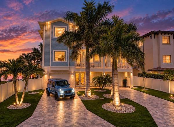 7 PARADISE LN, Treasure Island, FL 33706