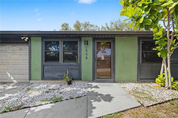 608 TIMBER BAY CIR E, Oldsmar, FL 34677
