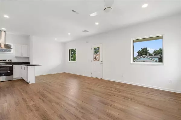 4000 Garfield AVE, Kansas City, MO 64130