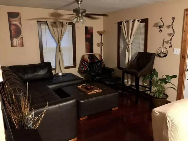 3929 Euclid AVE, Kansas City, MO 64130