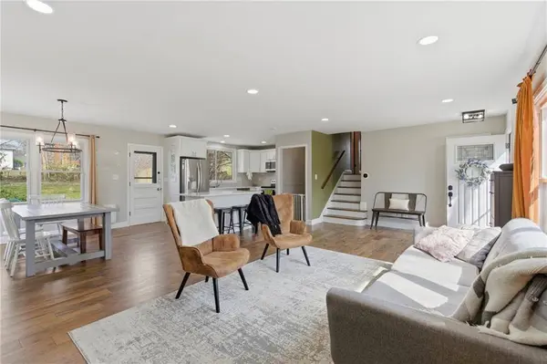 5710 W 100th TER, Overland Park, KS 66207