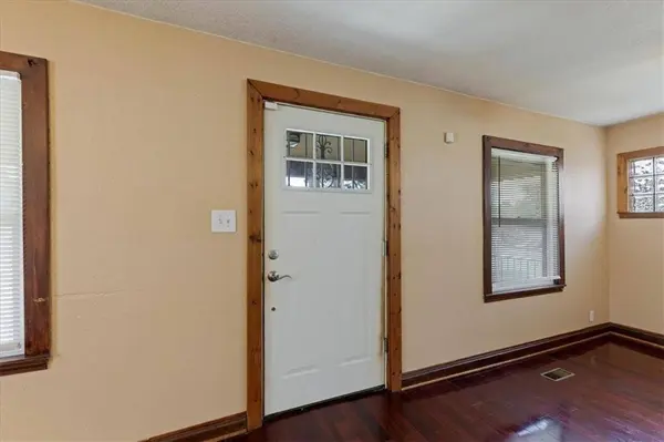 3929 Euclid AVE, Kansas City, MO 64130