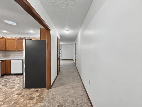 6124 Ash CT, Raytown, MO 64133