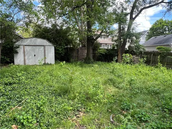 4331 Bell ST, Kansas City, MO 64111