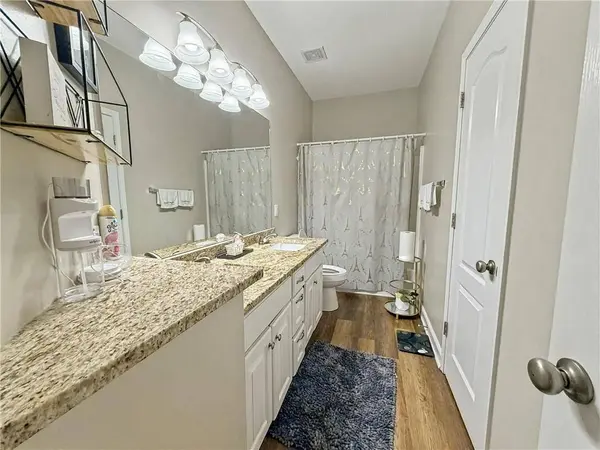 9060 E 51st ST, Kansas City, MO 64133