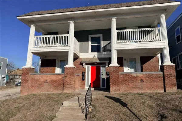 3327 - 3329 Indiana AVE