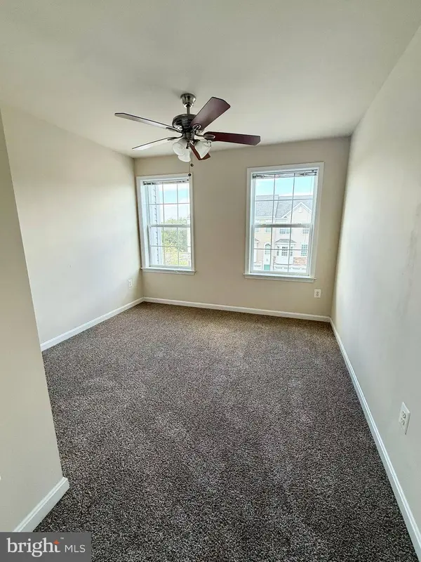 10378 LANTERN LN, Hagerstown, MD 21740