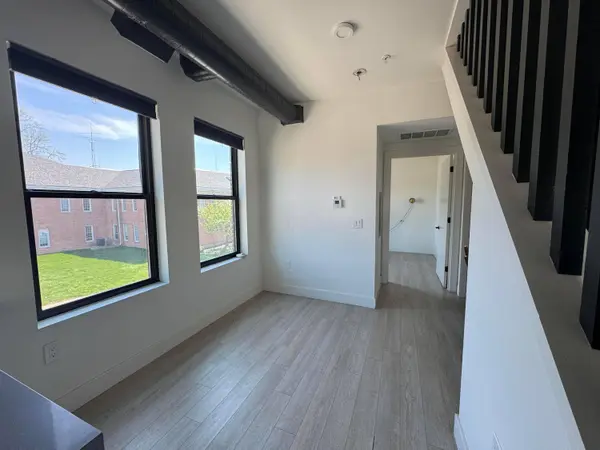 973 E Broad Street #Unit 4, Columbus, OH 43205