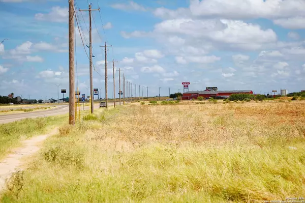 TBD IH 35, Pearsall, TX 78061