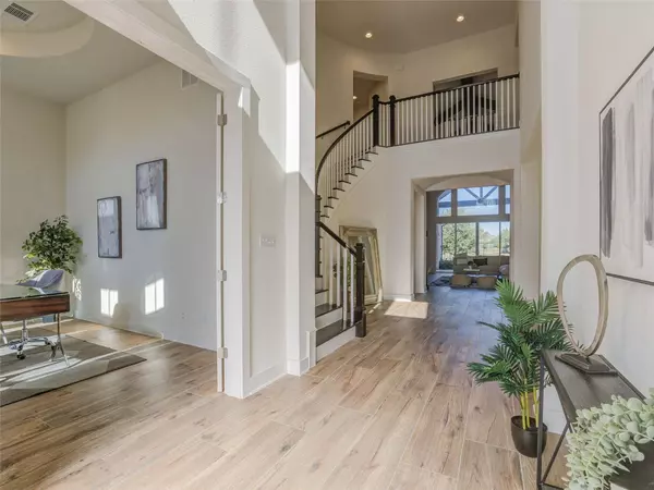 345 Two Creeks LN, Austin, TX 78737