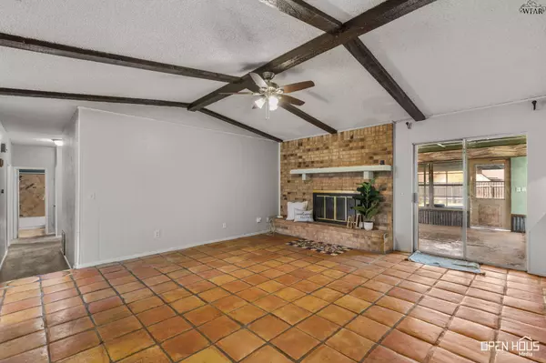 912 KIOWA DRIVE, Burkburnett, TX 76354