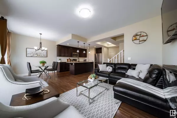 1351 Erker CR NW, Edmonton, AB T6M 2N5