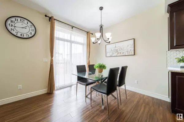 1351 Erker CR NW, Edmonton, AB T6M 2N5