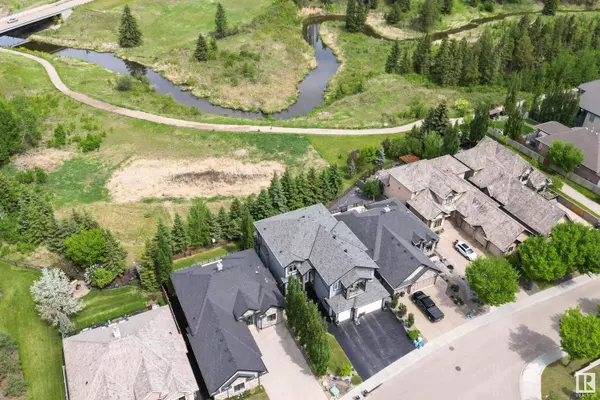 1190 ADAMSON DR SW, Edmonton, AB T6W 0V4