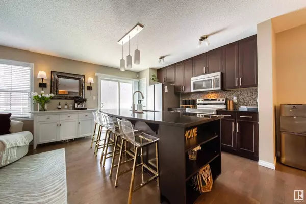 #25 9151 SHAW WY SW, Edmonton, AB T6X 1W7