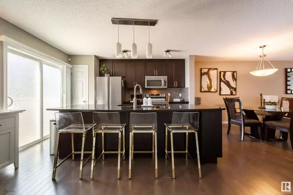 #25 9151 SHAW WY SW, Edmonton, AB T6X 1W7