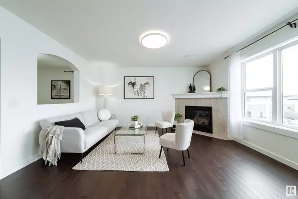 5168 2 AV SW, Edmonton, AB T6X 0R4