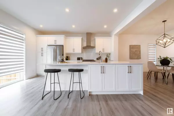 1466 DARBY GREEN GR SW, Edmonton, AB T6W 4N5