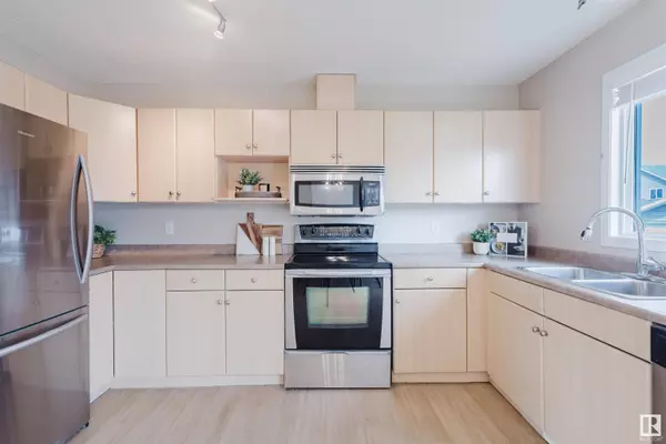 #80 2503 24 ST NW, Edmonton, AB T6T 0B5