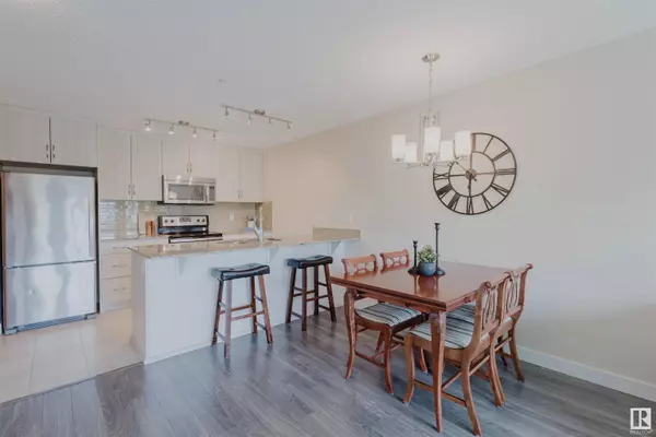 #211 7021 SOUTH TERWILLEGAR DR NW, Edmonton, AB T6R 0W5