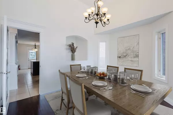 1515 69 ST SW, Edmonton, AB T6X 1L4