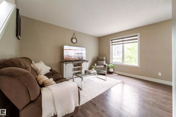 #32 655 TAMARACK RD NW, Edmonton, AB T6T 0N4