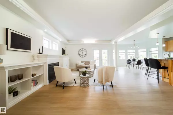 452 SPARLING CO SW, Edmonton, AB T6X 1G9