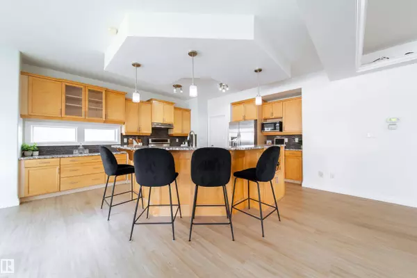 452 SPARLING CO SW, Edmonton, AB T6X 1G9