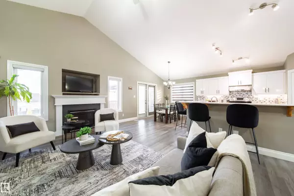 114 CARSON DR, Sherwood Park, AB T8H 2K4