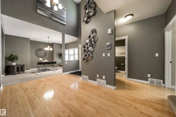 446 SPARLING CO SW, Edmonton, AB T6X 1G9