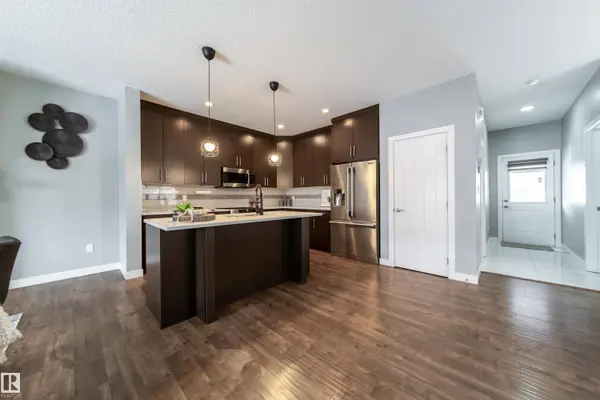 2716 11 ST NW, Edmonton, AB T6T 0X9