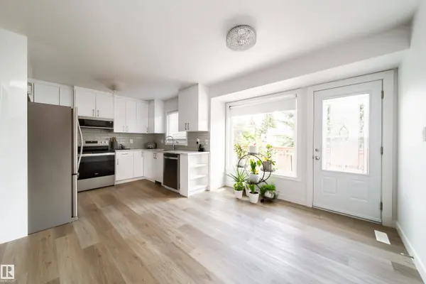 5607 188a ST NW, Edmonton, AB T6M 2G7