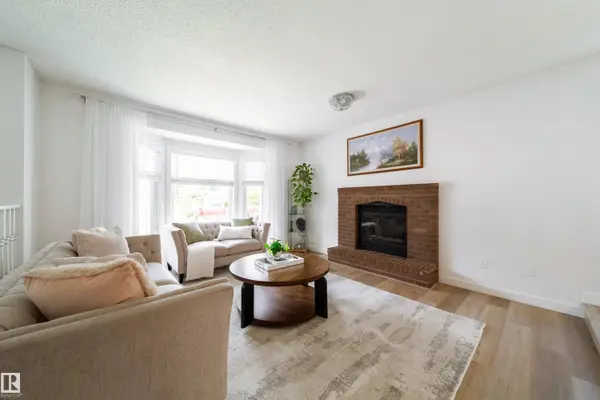 5607 188a ST NW, Edmonton, AB T6M 2G7