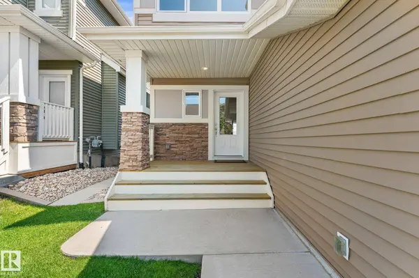 3413 CAMERON HEIGHTS COVE NW, Edmonton, AB T6M 0R5