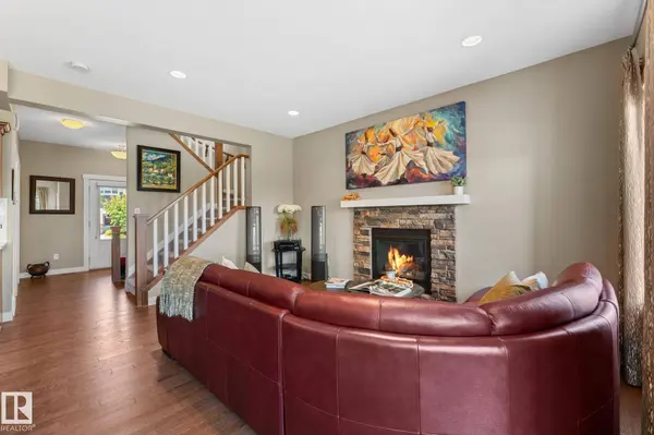 3413 CAMERON HEIGHTS COVE NW, Edmonton, AB T6M 0R5
