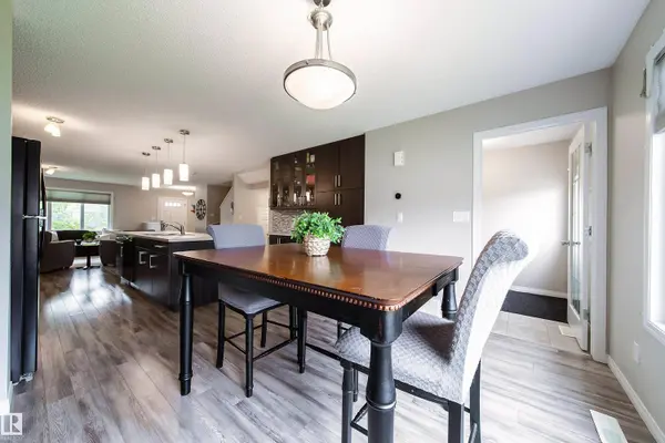 3211 CHERRY CR SW, Edmonton, AB T6X 1Y5