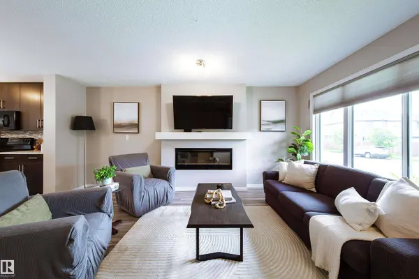 3211 CHERRY CR SW, Edmonton, AB T6X 1Y5