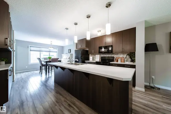 3211 CHERRY CR SW, Edmonton, AB T6X 1Y5