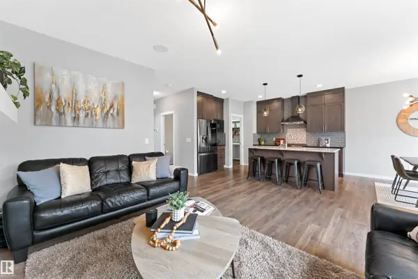9664 223 ST NW, Edmonton, AB T5T 7B7