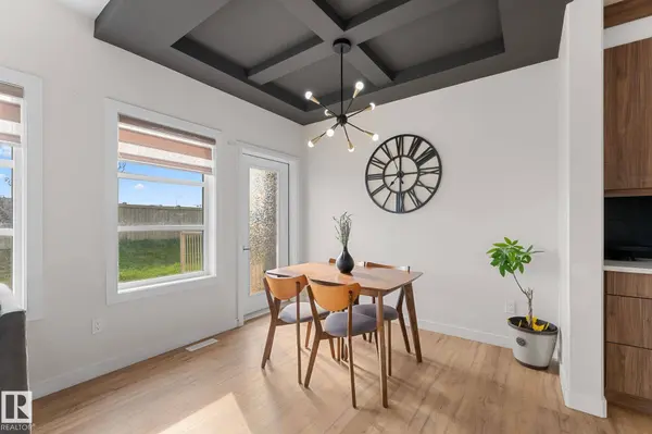 1142 GOLDFINCH CR NW, Edmonton, AB T5S 0R1