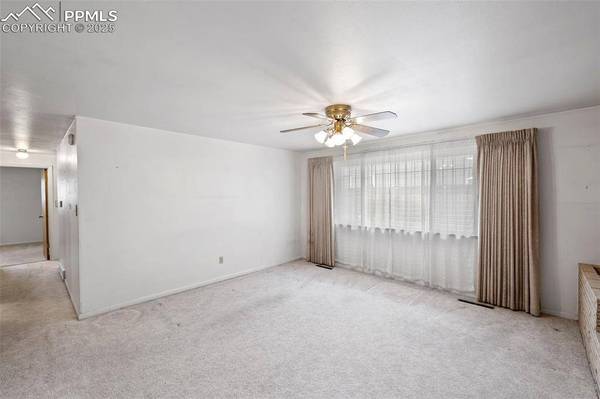 2043 Patrician WAY, Colorado Springs, CO 80909